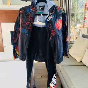 Exclusive Nike workout set
